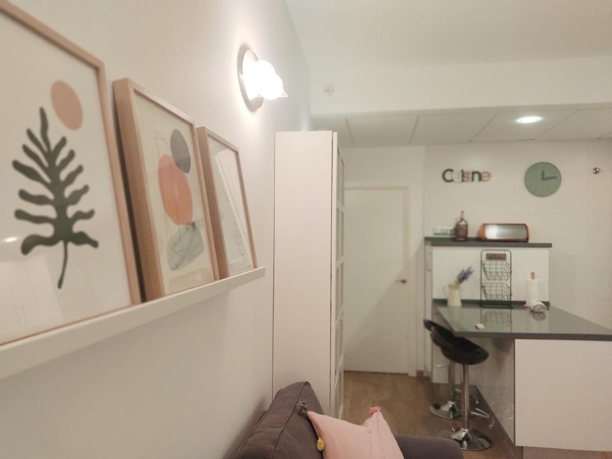 Apartamento Con Encanto Y Parking Trinidad 21 Малага Екстериор снимка