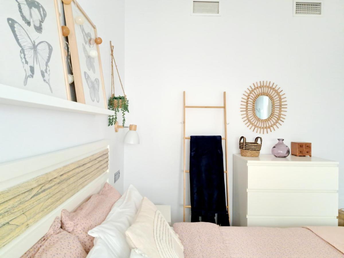 Apartamento Con Encanto Y Parking Trinidad 21 Малага Екстериор снимка